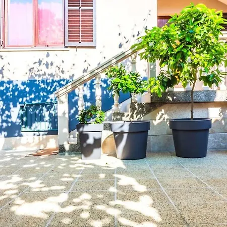 Gasthof Comfort And Affordable Slavica Pula